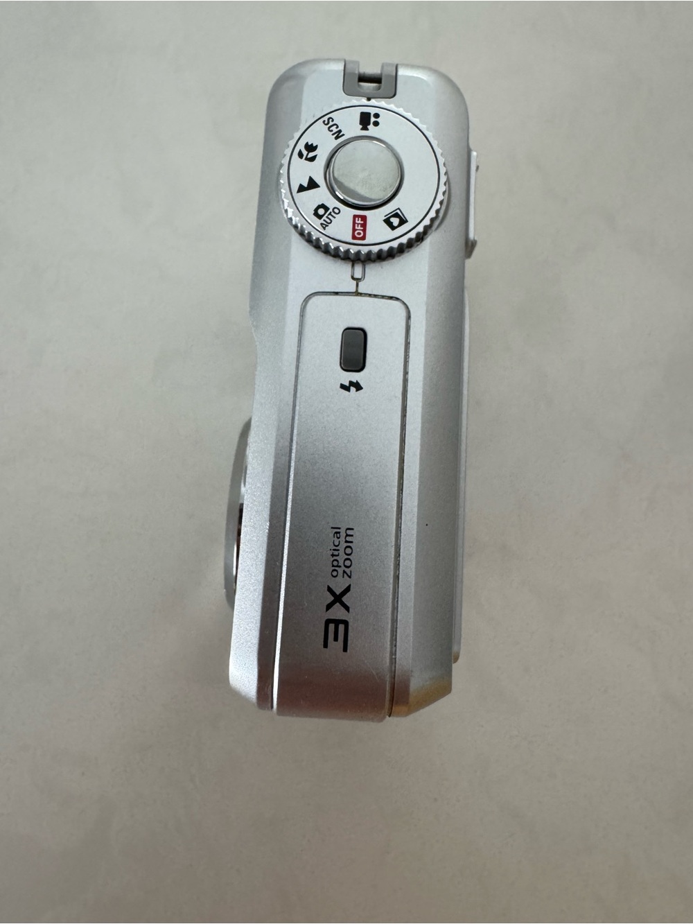 Kodak EasyShare C4333 4.0MP Silver Digital Camera 3X Optical Zoom-Tested WORKING - Picture 7 of 16